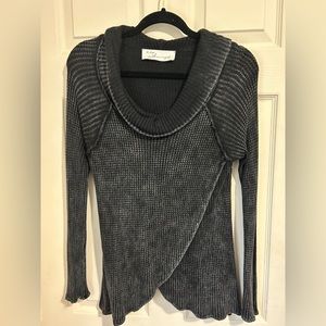 Women’s black/ grey sweater